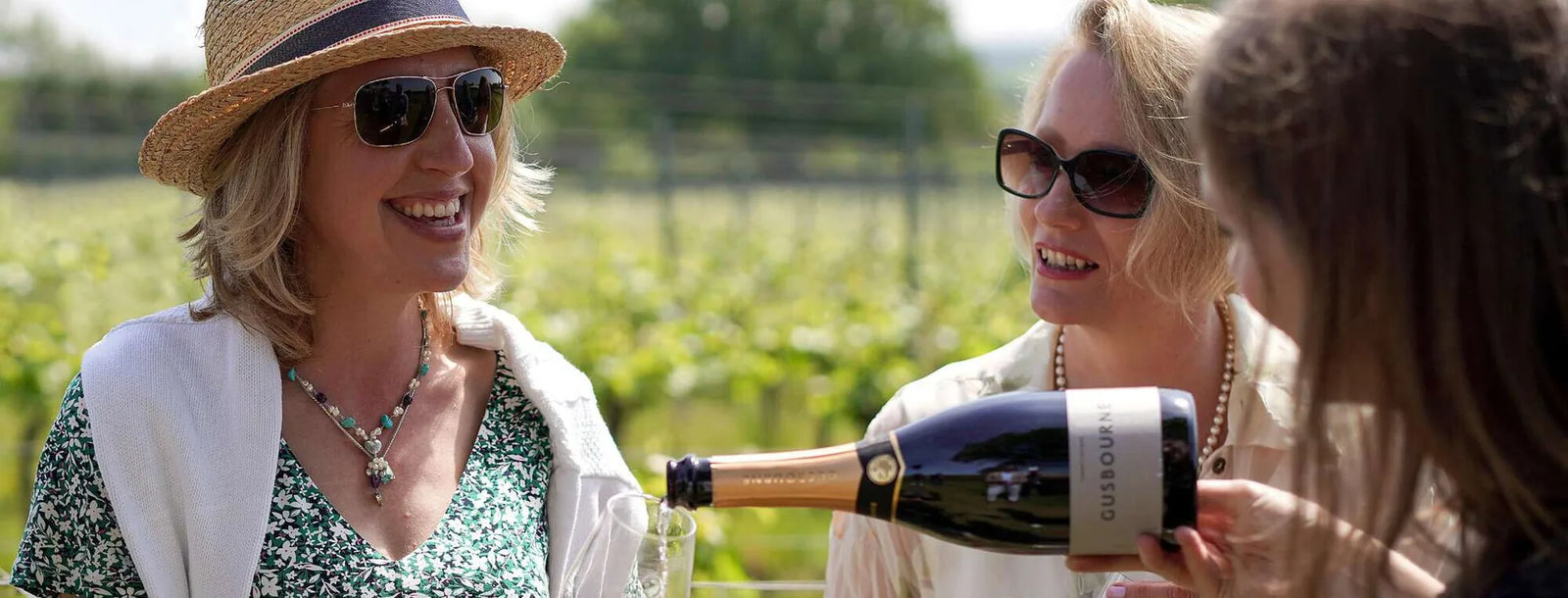 Gusbourne – Weinprobe im Weinberg in Kent